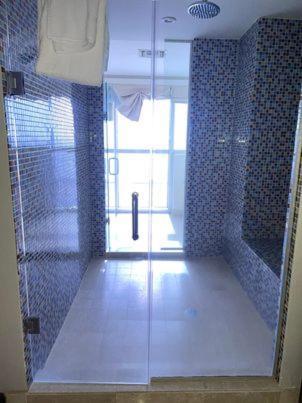 Hard Rock Hotel & Casino בילוקסי מראה חיצוני תמונה A shower enclosure